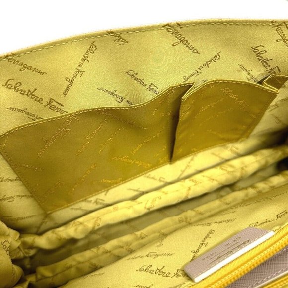 Salvatore Ferragamo Gancini Hand Bag Leather pink - Picture 13 of 14